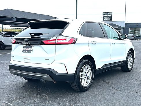 Used 2022 Ford Edge SEL image 8