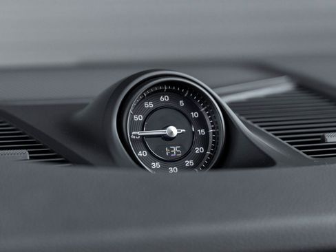 Certified 2026 Porsche Cayenne Coupe image 28