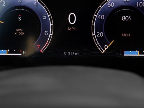 Used 2022 Jeep Grand Cherokee Laredo w/ Luxury Tech Group I image 3