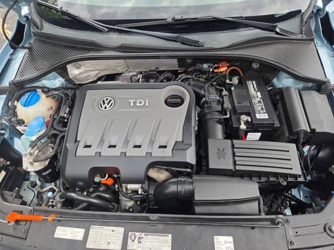 Used 2013 Volkswagen Passat TDI SE FWD image 15
