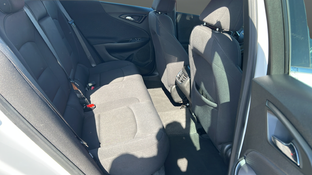 Used 2024 Chevrolet Malibu LT FWD image 18
