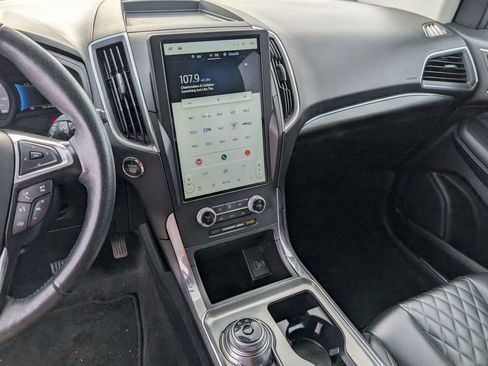 Used 2024 Ford Edge Titanium image 32