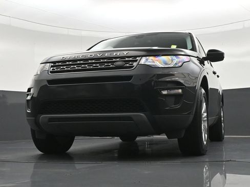 Used 2018 Land Rover Discovery Sport SE AWD/4WD image 29