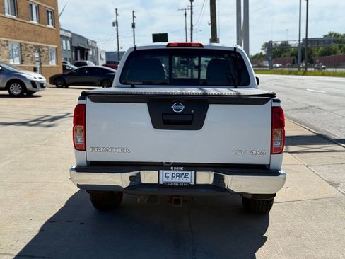 Used 2018 Nissan Frontier SV AWD/4WD image 8