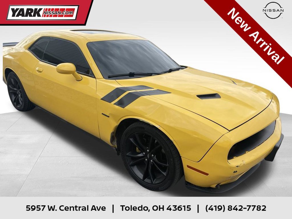 Used 2017 Dodge Challenger R/T w/ Blacktop Package RWD image 1