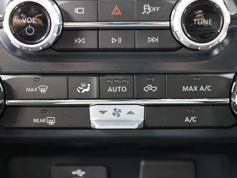 Used 2025 Ford F150 XLT w/ Equipment Group 301A Standard AWD/4WD image 58