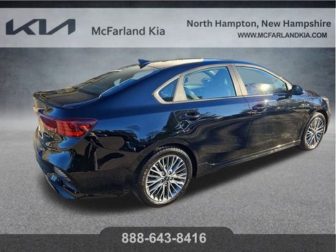 Used 2023 Kia Forte GT-Line w/ GT-Line Premium Package image 7
