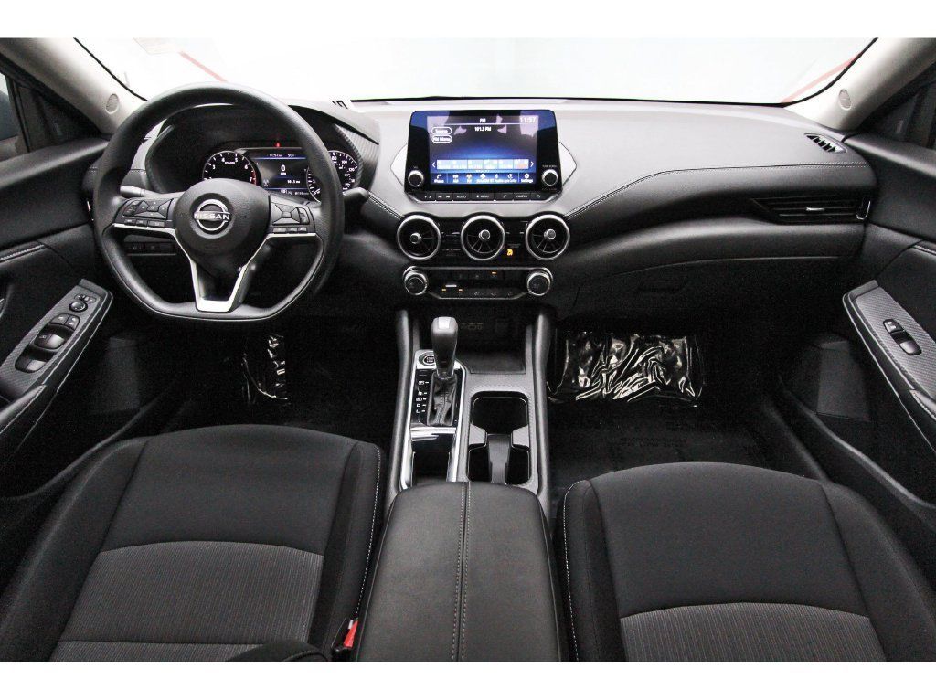 Used 2025 Nissan Sentra SV FWD image 7