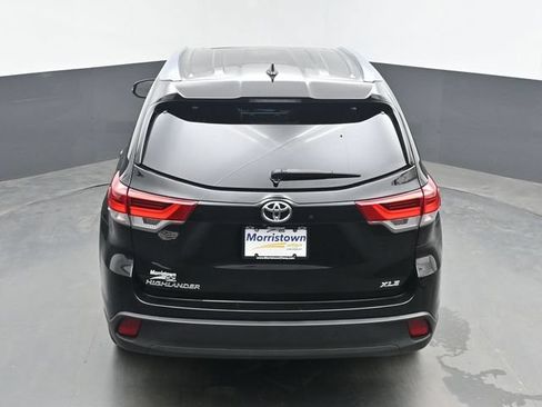 Used 2019 Toyota Highlander XLE FWD image 42