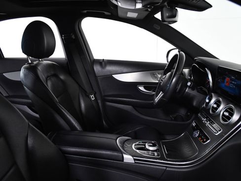 Used 2020 Mercedes-Benz C 300 Sedan image 26