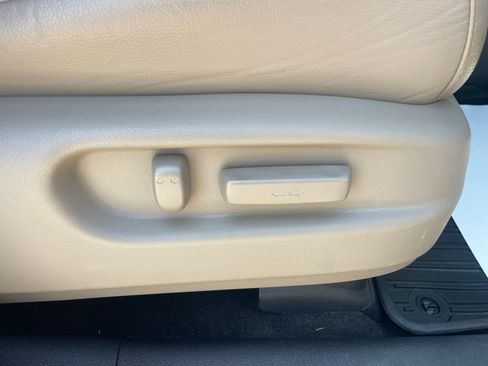 Used 2022 Honda Pilot Elite image 12