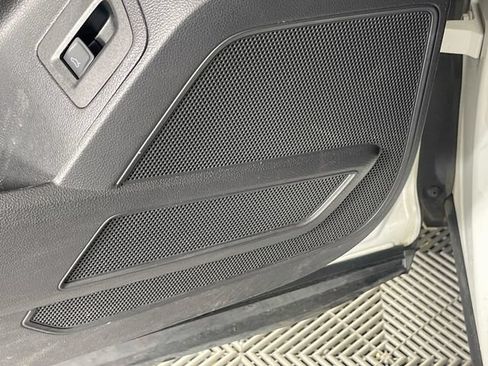 Used 2020 Volkswagen Atlas Cross Sport SEL R-Line FWD image 20