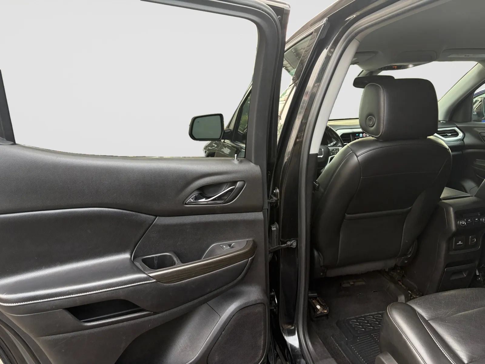 Used 2019 GMC Acadia SLT AWD/4WD image 14