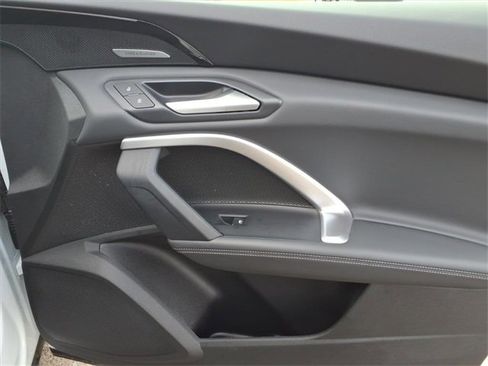 Used 2025 Audi Q5 Premium Plus w/ Premium Plus image 9