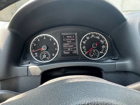 Used 2014 Volkswagen Tiguan S FWD image 17