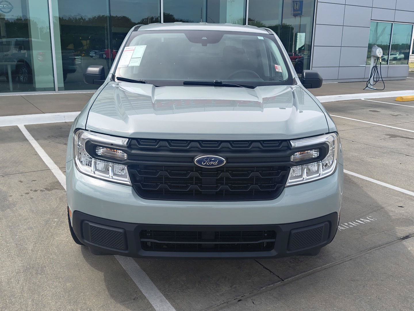 Used 2024 Ford Maverick XL FWD image 3