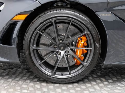New 2026 McLaren 750S Spider RWD image 8