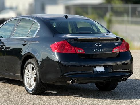 Used 2012 INFINITI G37 x Sedan w/ Premium Pkg AWD/4WD image 16