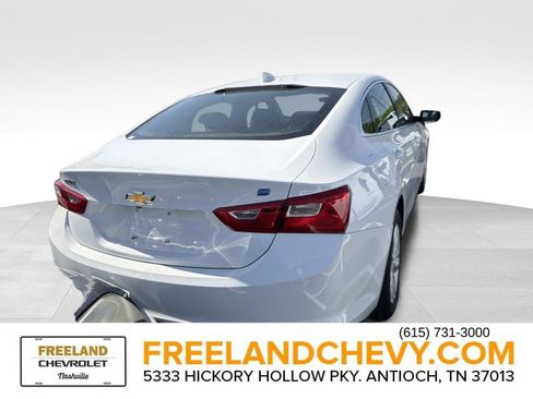 Used 2018 Chevrolet Malibu Hybrid FWD image 3