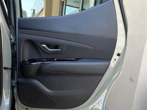 Used 2024 Hyundai Santa Cruz Limited image 25