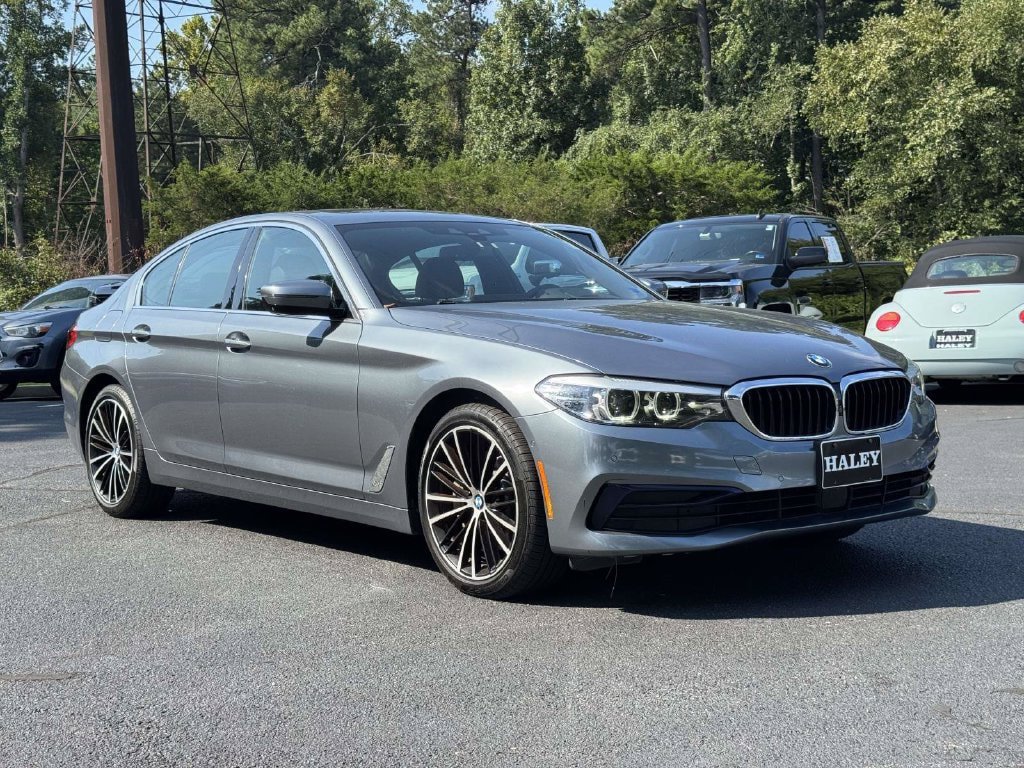 Used 2019 BMW 530i xDrive w/ Premium Package AWD/4WD image 2