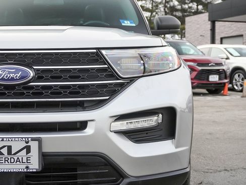 Used 2020 Ford Explorer XLT w/ Equipment Group 202A image 16