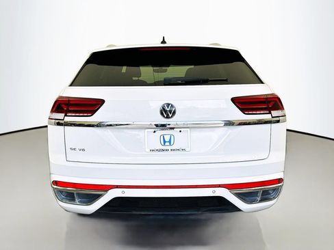 Used 2021 Volkswagen Atlas Cross Sport SE FWD image 6
