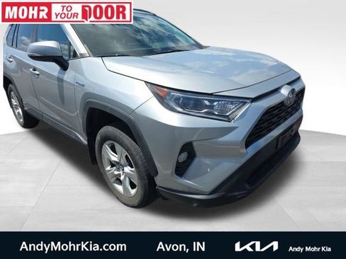 Used 2019 Toyota RAV4 XLE w/ Convenience Package AWD/4WD image 1