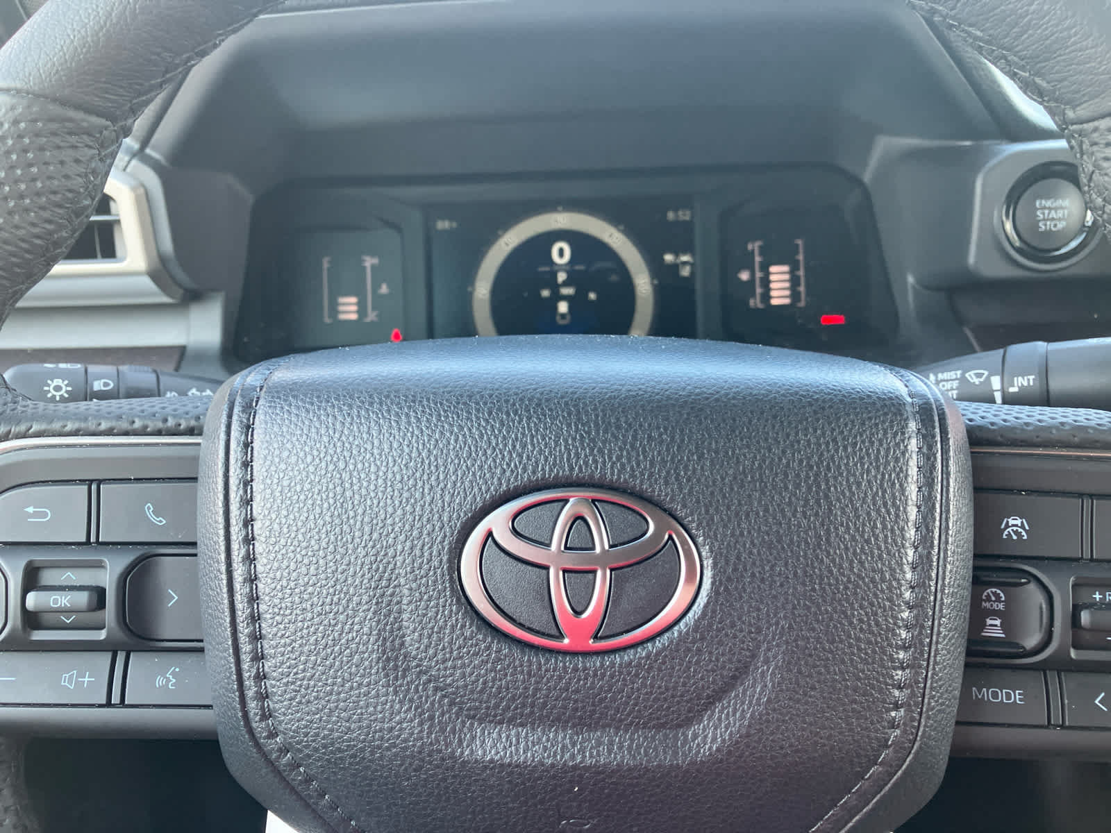Certified 2026 Toyota Tacoma SR5 AWD/4WD image 18