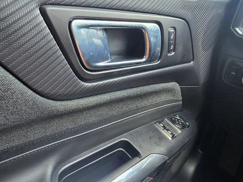 Used 2025 Ford Mustang GT RWD image 18