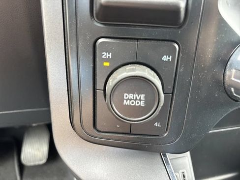 Used 2025 Ford F150 XLT w/ Equipment Group 301A Standard AWD/4WD image 23