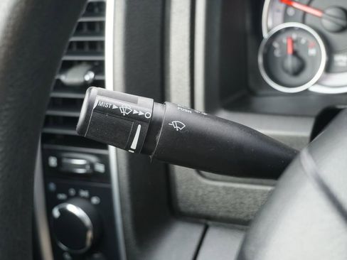 Used 2022 RAM 1500 Classic SLT w/ Electronics Group image 19