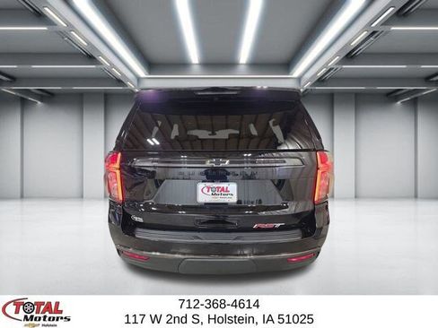 Used 2021 Chevrolet Suburban RST w/ Rear Media and Nav Package AWD/4WD image 7