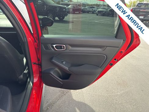 Used 2025 Honda Civic Sport image 12