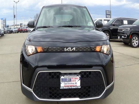Used 2025 Kia Soul LX w/ LX Technology Package image 3