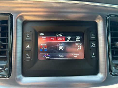 Used 2015 Dodge Challenger SXT w/ Driver Convenience Group RWD image 32