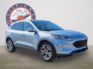 Used 2022 Ford Escape SEL video 2