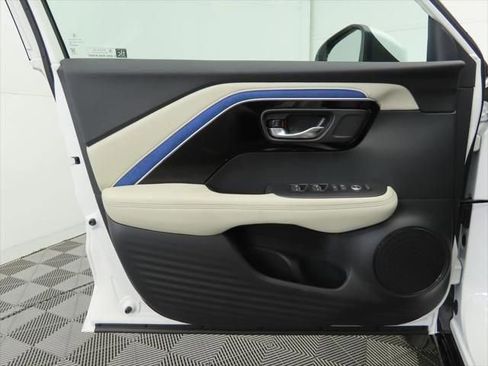 Used 2025 Acura ADX A-Spec image 25