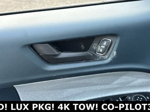 New 2026 Ford Maverick XLT w/ XLT Luxury Package AWD/4WD image 9