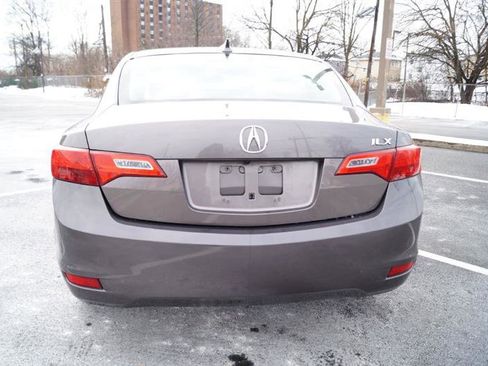 Used 2013 Acura ILX w/ Technology Package image 9