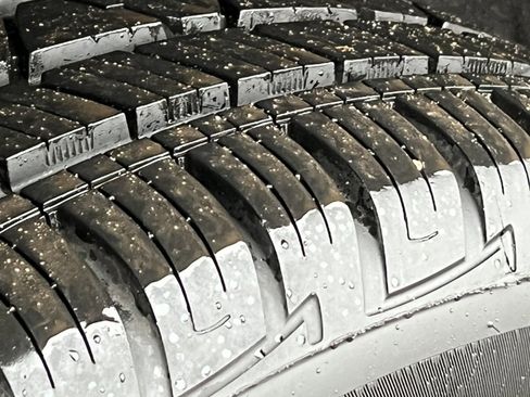 Used 2022 Jeep Grand Cherokee Laredo X image 8