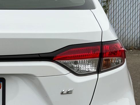 Certified 2024 Toyota Corolla LE FWD image 21