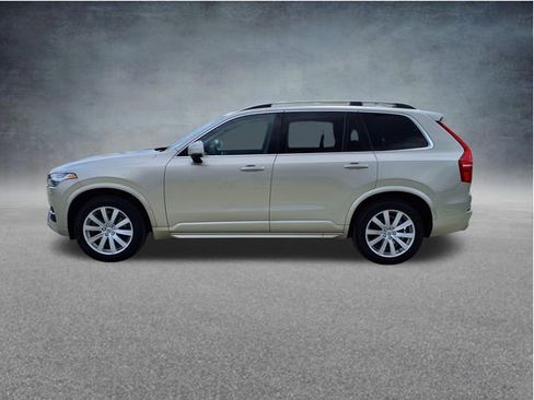 Used 2016 Volvo XC90 T6 Momentum AWD/4WD image 4