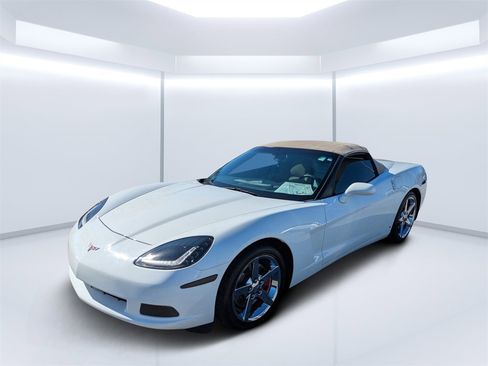 Used 2007 Chevrolet Corvette Convertible w/ Preferred Equipment Group image 7