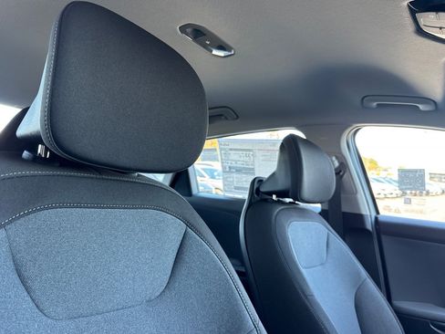 New 2026 Kia K4 LXS image 16