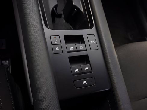 Used 2025 Hyundai Ioniq 6 SE image 16