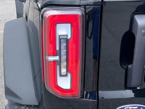 New 2026 Ford Bronco Badlands AWD/4WD image 14