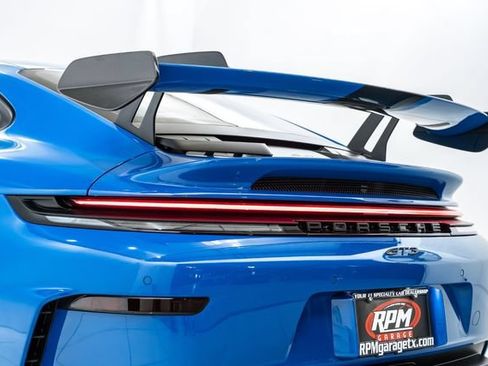 Used 2025 Porsche 911 GT3 RWD image 12