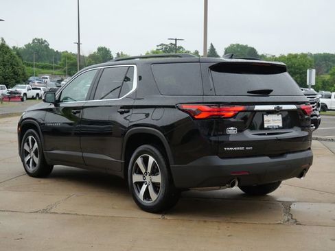 Used 2023 Chevrolet Traverse LT w/ LT Premium Package AWD/4WD image 5