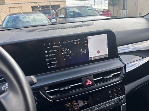 Used 2025 Kia Seltos S image 21